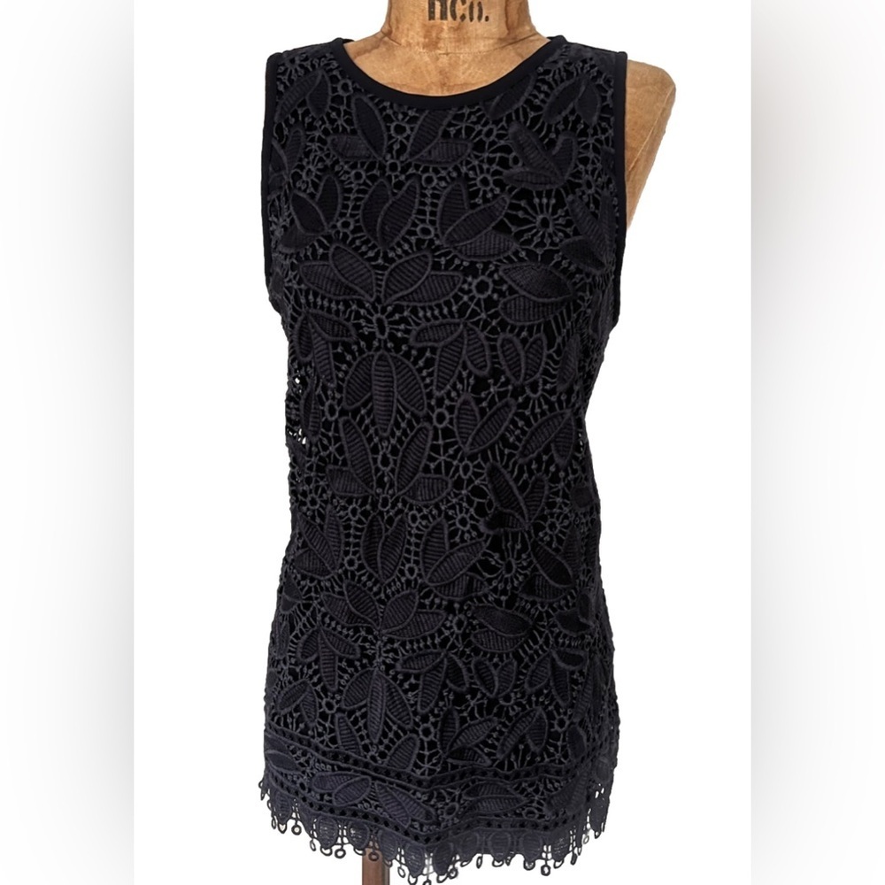 LOFT Dark Blue Floral Lace Tunic Top EUC S